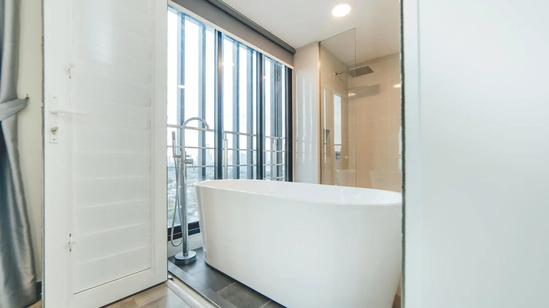 Mosaic Fresh Living 3Br Midvalley W Bthtub By Our Stay ジョホールバル アパート